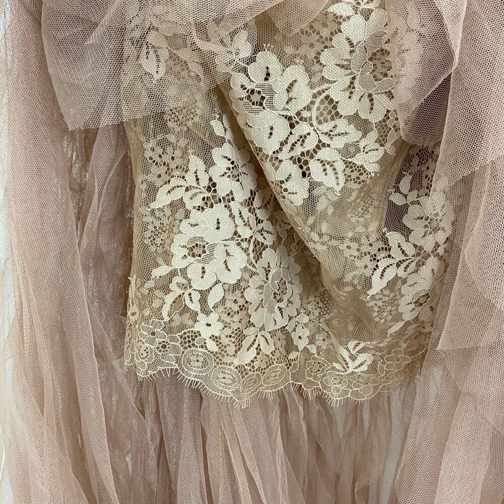Elegant Strapless Ruffled Gown - Picture 12 of 16